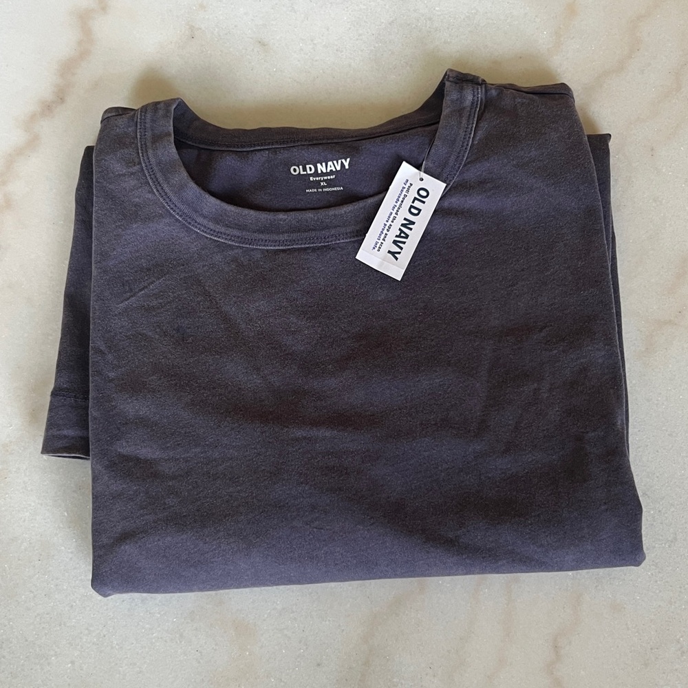 Old Navy T-shirt